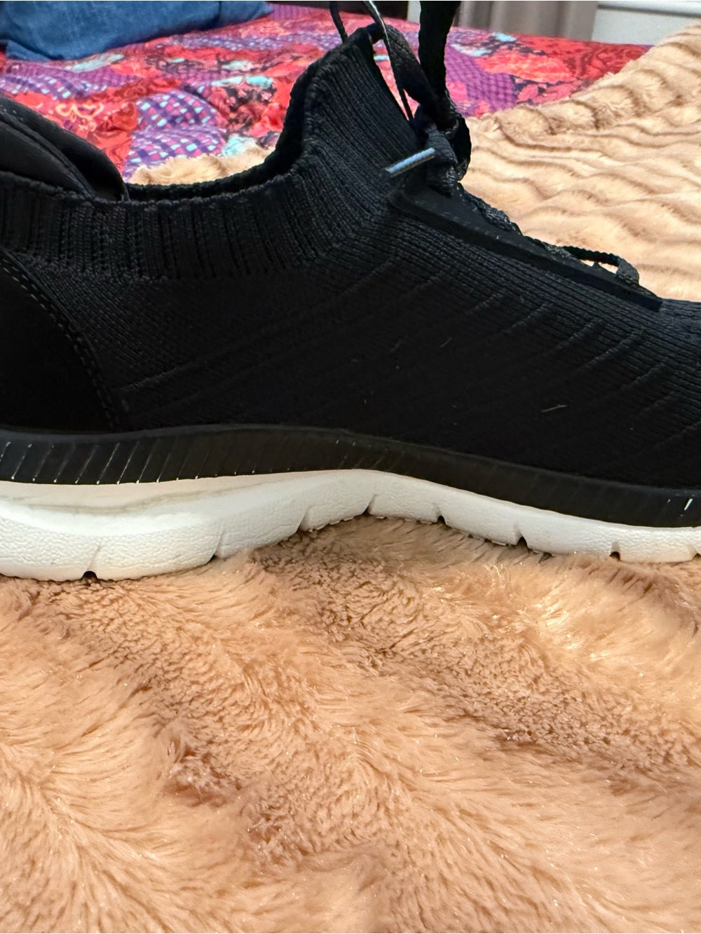 Skechers 7.5 Black Knit Slip-On Athletic Sneakers with White Sole
